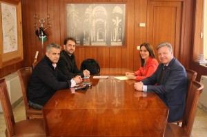 subdelegado del Gobierno con el colectivo de peluqueros de Córdoba