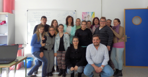 Trinidad Moreno, delegada de Igualdad de la Diputación, en una visita a la Asociación