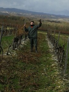 Imagen de José Carlos ataviado con su uniforme mientras trabajaba en el campo durante sus meses en Francia.