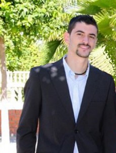 Pedro Jesús Martínez Alcántara es el autor de Utopía Social.