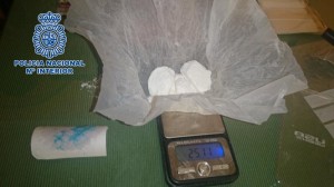 Pesaje de la droga incautada