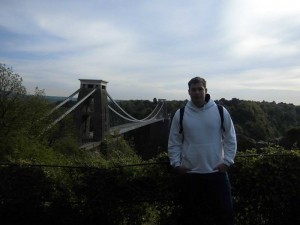 Imagen del cordobés en Suspension Bridge, el puente más famoso de Bristol.