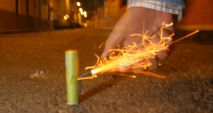 Precaución en el uso de petardos. 