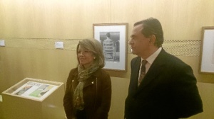 La delegada de Educación y el director del Museo de Bellas Artes, en la inauguración de la exposición