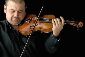 El violinista Manuel Guillén. 