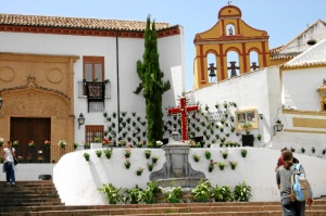 Cruz de Mayo en la Cuesta del Bailiio. / Foto: trivago. 