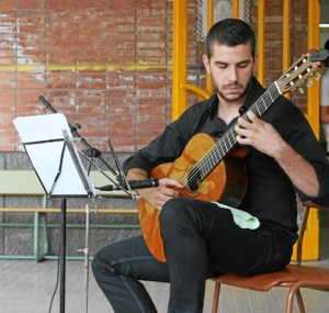 El guitarrista Javier Ruiz. 