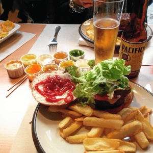 Imagen de una de las hamburguesas que se puede degustar en el restaurante cordobés.