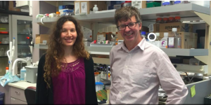 El Dr. de Lecea con su compañera de investigación Eda Eban-Rotschild