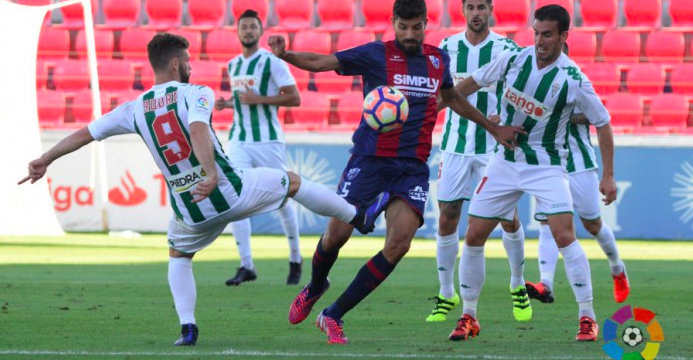 La S.D. Huesca doblega con claridad a un Córdoba C.F. gris sin capacidad de reacción que suma su primera derrota en Liga (3-0) La S.D. Huesca doblega con claridad a un Córdoba C.F. gris sin capacidad de reacción que suma su primera derrota en Liga (3-0)