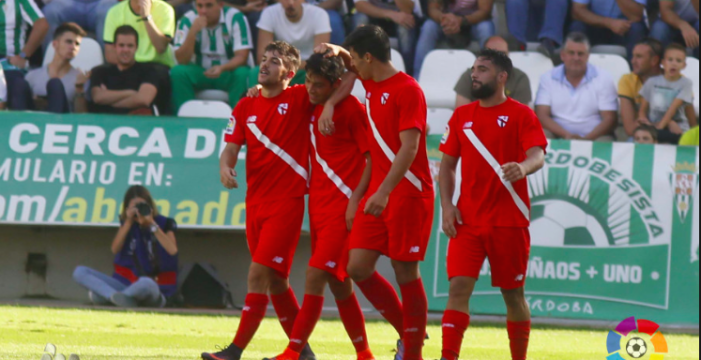 El Córdoba C.F. ve truncada su racha de seis partidos invicto perdiendo en casa ante el Sevilla Atco. (0-1)