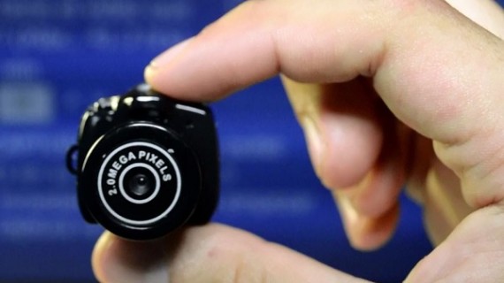 Detienen en Lucena a un hombre que grababa “in fraganti” debajo de la falda de sus víctimas