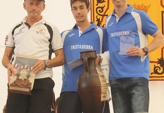 Ángel Muñoz y Chari Yepes conquistan la fortaleza de la XXXI Media Maratón Córdoba-Almodóvar del Río