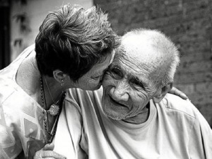 Alzheimer Córdoba cuenta con el apoyo institucional del Ayuntamiento para fortalecer su labor alzheimer