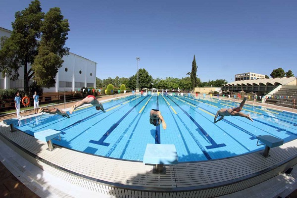 Los investigadores apuntan a que el fallecimiento de una mujer en una piscina de Córdoba fue por muerte natural Los investigadores apuntan a que el fallecimiento de una mujer en una piscina de Córdoba fue por muerte natural