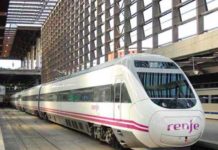 Air Nostrum y Adif desconvocan la huelga que ponía en peligro la Semana Santa