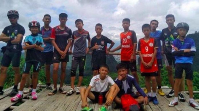 Netflix dará 94.000 dólares a cada uno de los 12 niños de la cueva de Tailandia para hacer una miniserie sobre el suceso