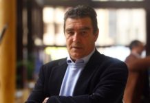 Juez Calatayud: “Niña, si tus padres controlan tu móvil es porque te quieren (y lo pagan); si es tu novio, es que no te quiere”