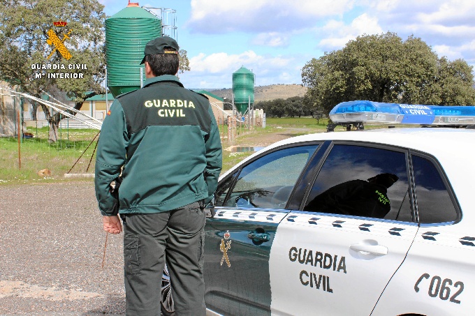 La Guardia Civil detiene en Hinojosa del Duque a los supuestos autores de 6 delitos de robo con fuerza