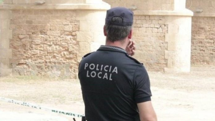 La Policía Local de Córdoba detiene a dos personas por un presunto delito de robo en una vivienda mediante escalo 