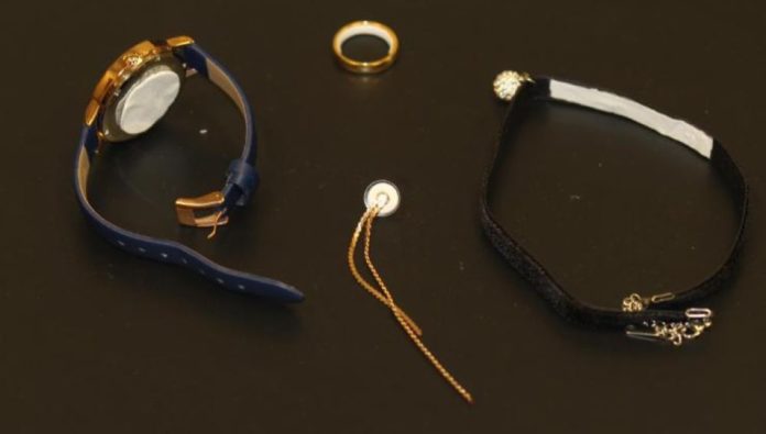 Crean unas joyas anticonceptivas para evitar el embarazo