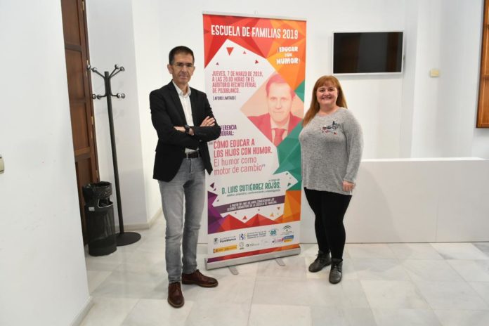 La Escuela de Familias de Pozoblanco comienza con la conferencia del psiquiatra Luis Gutiérrez Rojas sobre cómo educar con humor La Escuela de Familias de Pozoblanco comienza con la conferencia del psiquiatra Luis Gutiérrez Rojas sobre cómo educar con humor