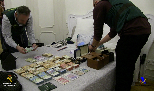 Desmantelados dos grupos criminales por el fraude de más de 150 millones de euros en el sector de los hidrocarburos