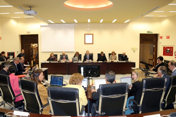 La UCO ampliará su oferta de másteres del curso 19-20 con dos nuevos itinerarios conjuntos y pone en marcha los “Massive Open Online Courses”