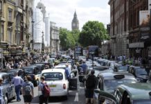 Londres comienza a cobrar 14’5 euros por circular en coche por el centro