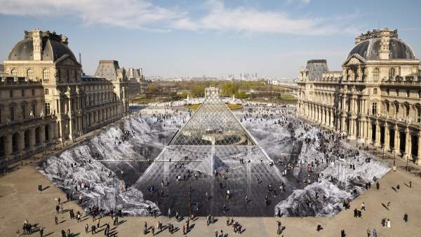 La impresionante ilusión óptica del Louvre para celebrar el 30 aniversario de la pirámide parisina