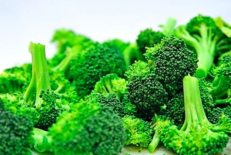 Relacionan compuestos presentes en semillas y vegetales con la prevención de cáncer de mama tras la menopausia