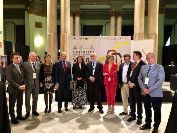 La consejera de Agricultura ha inaugurado el Congreso sobre los Vinos Tradicionales de Andalucía