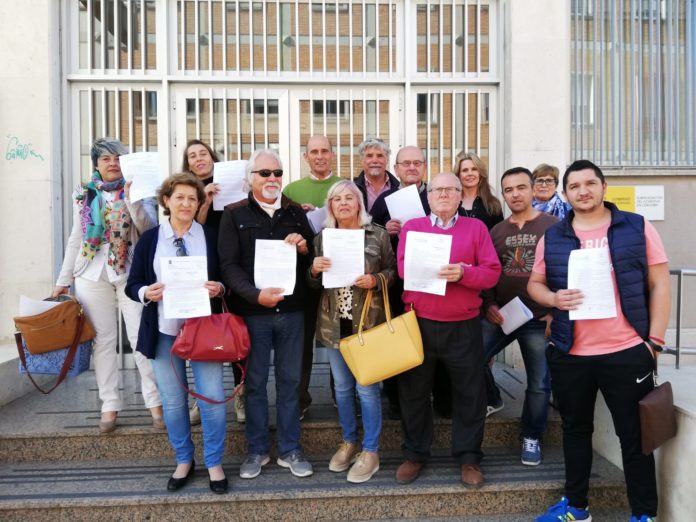 Propietarios de fincas de Almodóvar del Río solicitan a Subdelegación el arreglo de los caminos de acceso