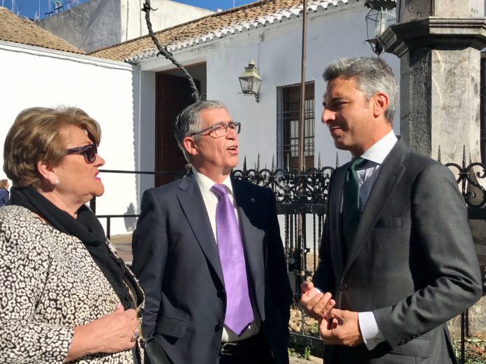 Lorite defiende la Semana Santa como esencia de nuestra cultura, tradición y fuente de desarrollo económico