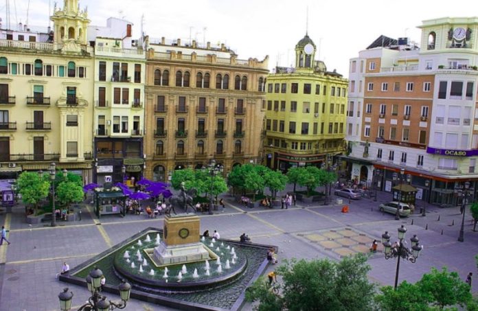 El XXVIII Certamen de Academias de Baile tendrá lugar en la Plaza de las Tendillas