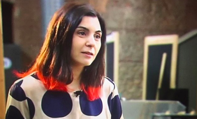 Yolanda Domínguez reflexiona en la Bienal sobre la implicación de las imágenes en la sociedad actual