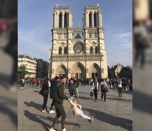 Las redes sociales se vuelcan para buscar a los protagonistas de una bonita foto frente a Notre-Dame antes del incendio