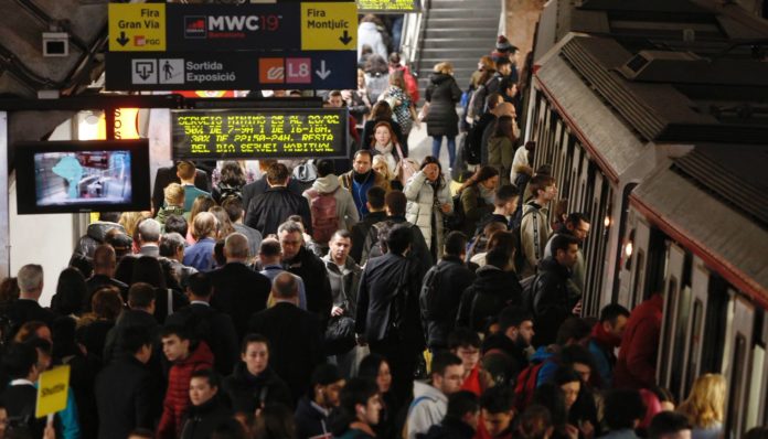 El reto de los vecinos en Barcelona: controlar y descubrir a los carteristas del metro El reto de los vecinos en Barcelona: controlar y descubrir a los carteristas del metro