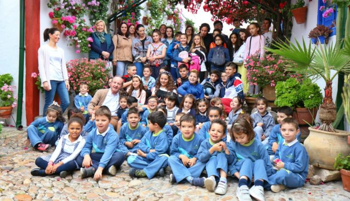El programa educativo ‘Conoce los Patios de Córdoba’ logra la participación de más de 4.600 escolares