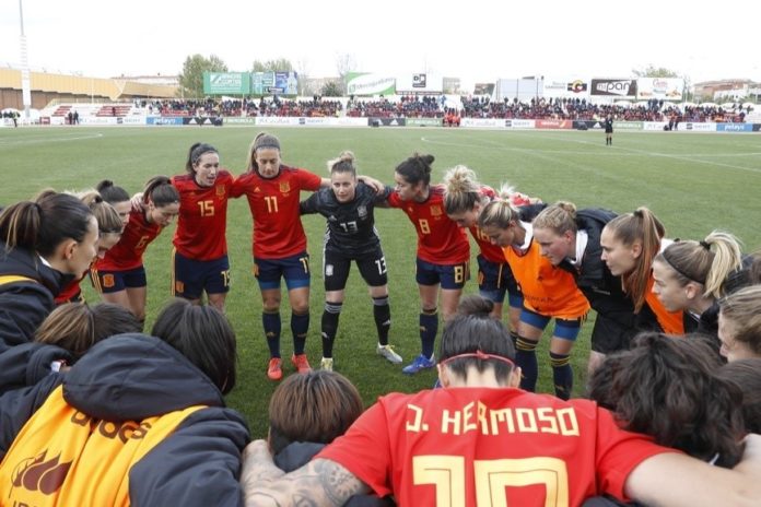 La selección española femenina inicia su concentración para el Mundial de Francia