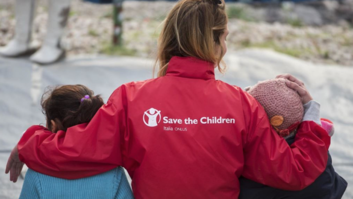 Save The Children reconoce la labor solidaria del colegio Gran Capitán de Montilla