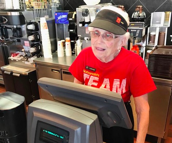 McDonald’s contratará a 250.000 mayores de 55 años en Estados Unidos