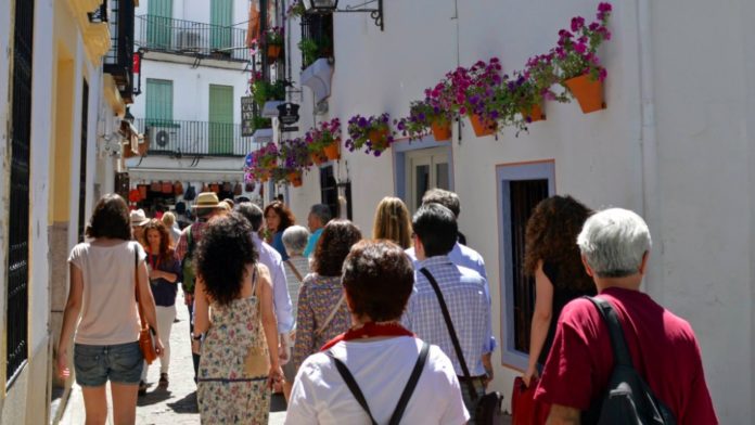Si quieres disfrutar de conocer Córdoba en rutas guiadas gratuitas, comienzan los Paseos de Jane 2019