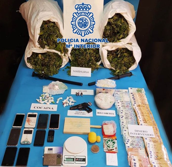 La Policía Nacional desarticula una organización que tenía un servicio de “tele-coca” en Córdoba