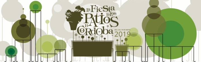 Clásica en los Patios, mañana en la Casa de las Campanas con trío de trompa, violín y violoncello