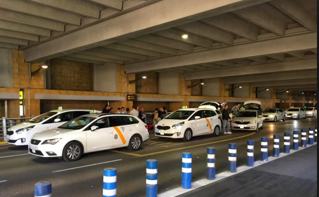 La colaboración de casi 300 taxistas permite encontrar a una menor con discapacidad desaparecida en Sevilla