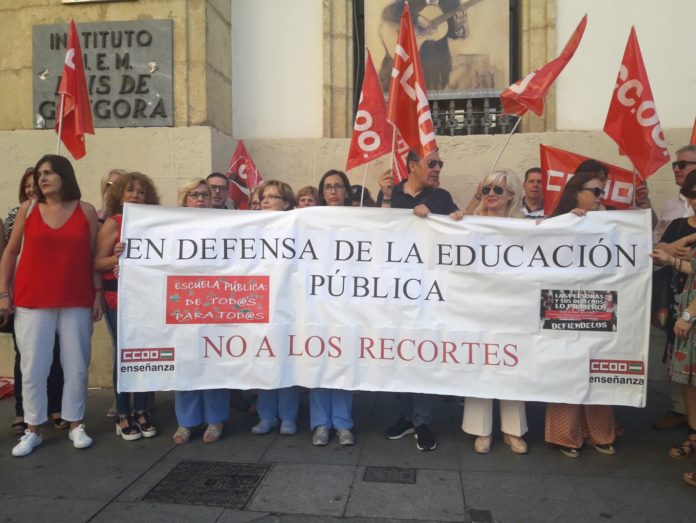 CCOO denuncia la falta de cobertura de dos plazas de limpiadora del IES Luis de Góngora