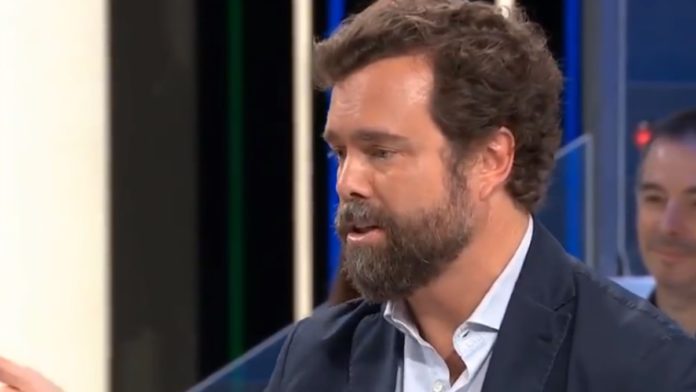 VOX: «Es muy difícil hablar si nadie se sienta al otro lado de la mesa»